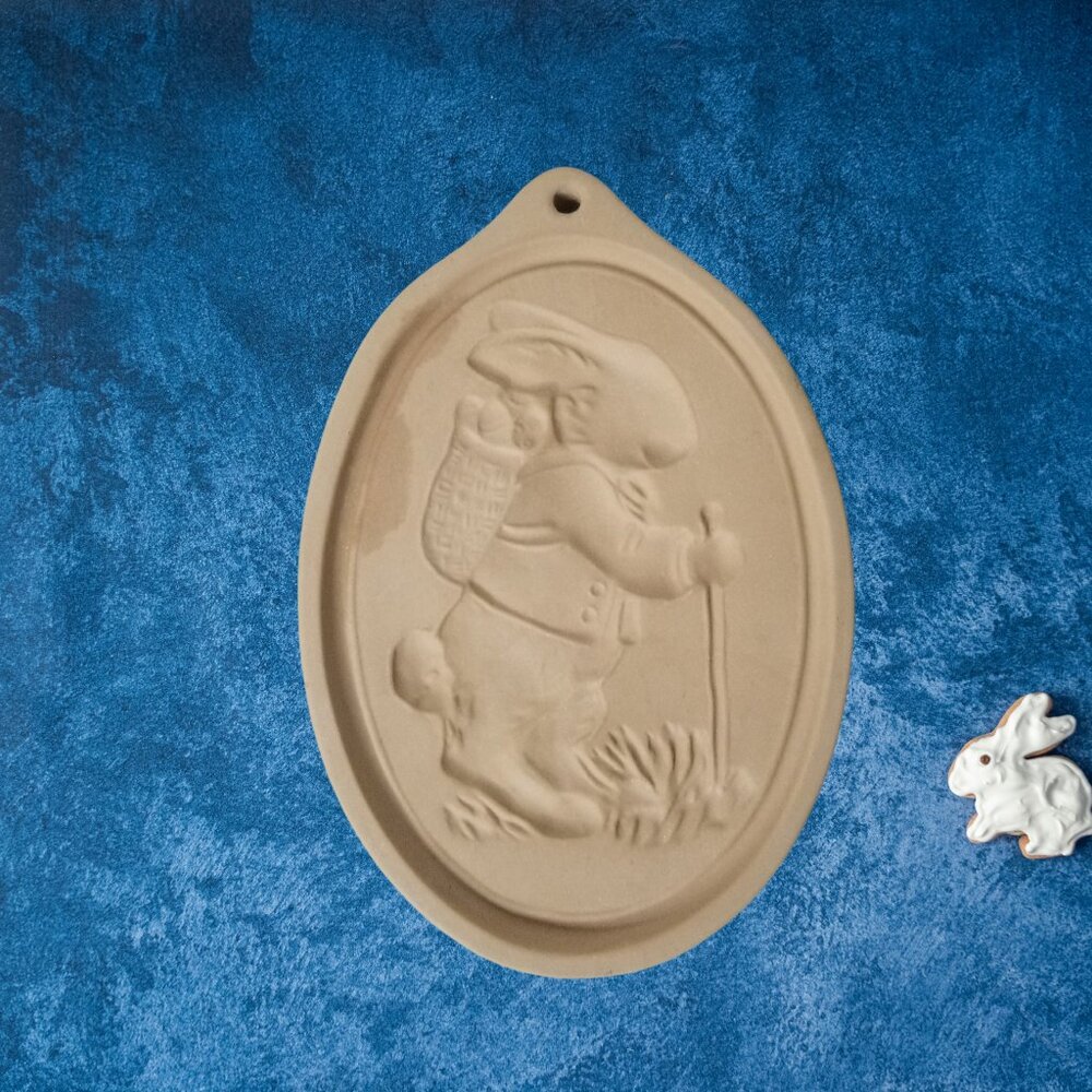 Vintage Brown Bag Cookie Art Easter Bunny Cookie Mold